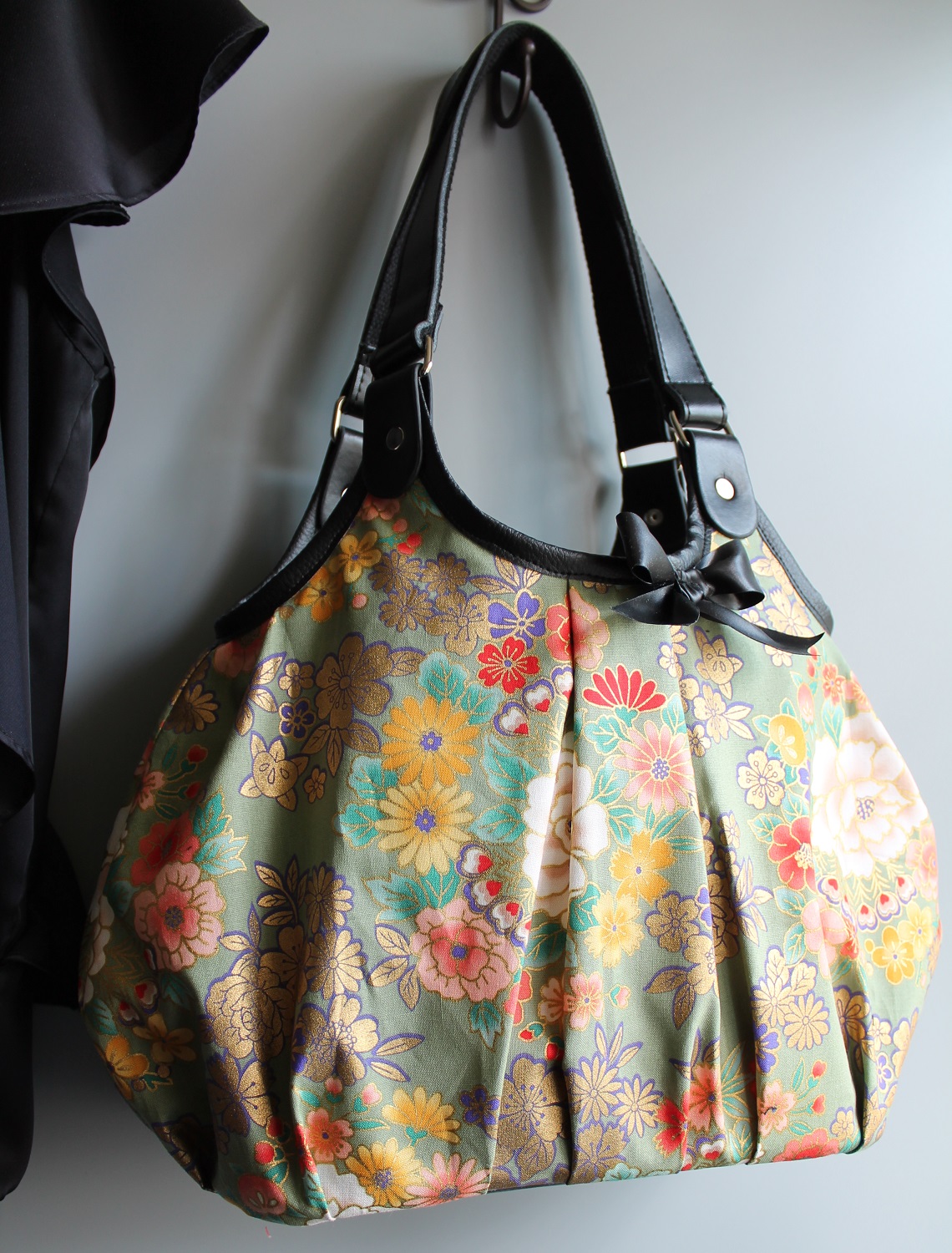 Shoulder bag tote bag - zipper closure - Kanako green
